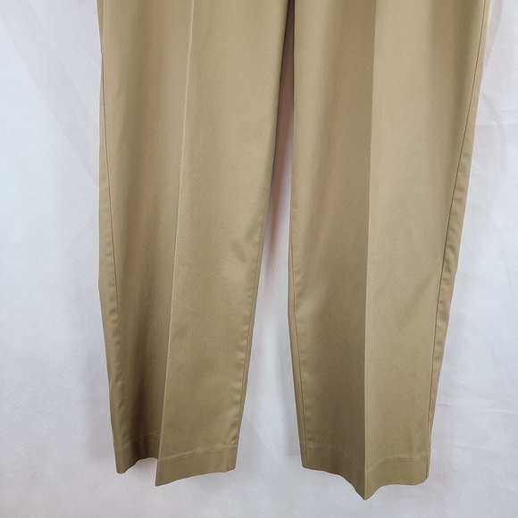 NWOT Dockers Men's (36 x 34) Tan Classic Fit Flat Front Chino Pants - Picture 3 of 8